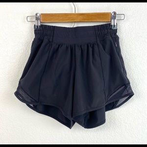 Lululemon Hotty Hot Shorts ll Black Size 2